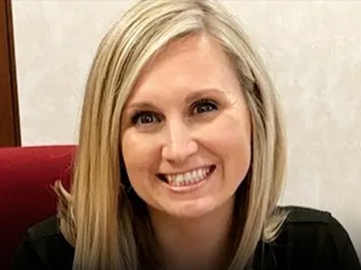 Ex-Mayor Told Her Son to Fight Teen She Just Had Sex With, Victim Testifies