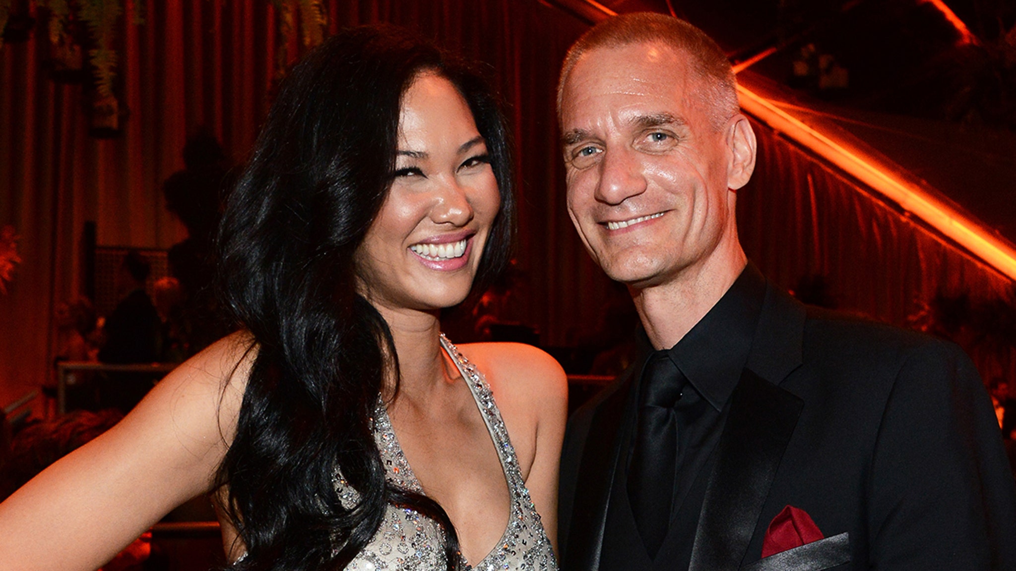 Kimora Lee Simmons Wants To Drop Russell’s Last Name (HOLD)