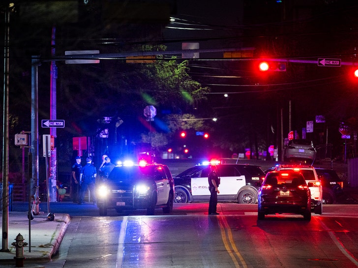 Mass Shooting at Texas Bar Leaves 3 Dead, 14 Injured