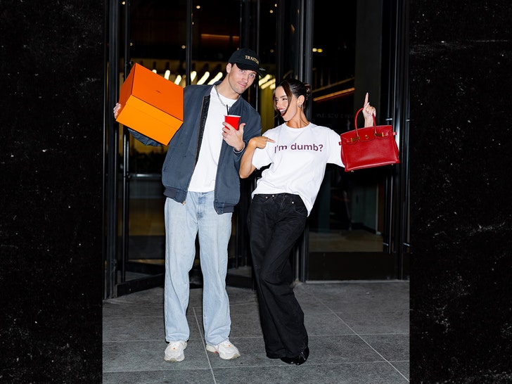 Maura Higgins Flaunts New Birkin from ‘Traitors’ Costar Rob Rausch