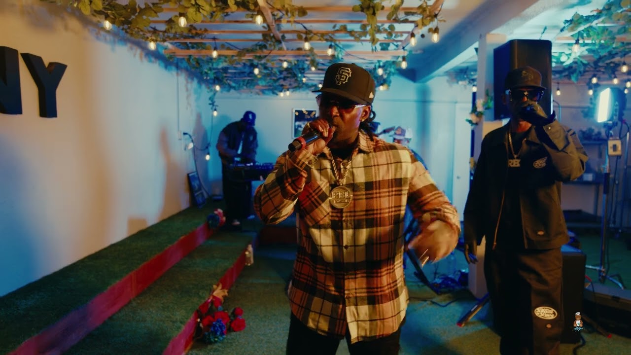 RBL Posse – Don’t Give Me No Bammer Weed Ft The Yee Section | Live at The Bakery