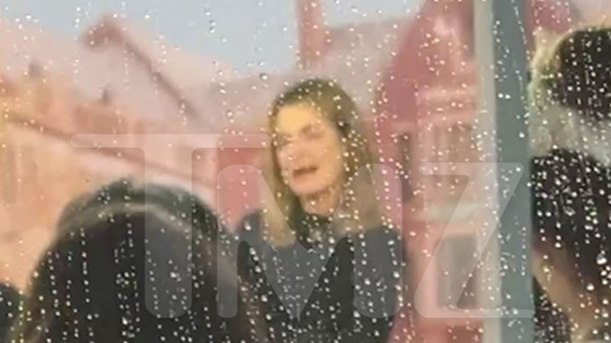 Savannah Guthrie Arrives at ‘Today’ Show Studio Amid Nancy’s Kidnapping Case