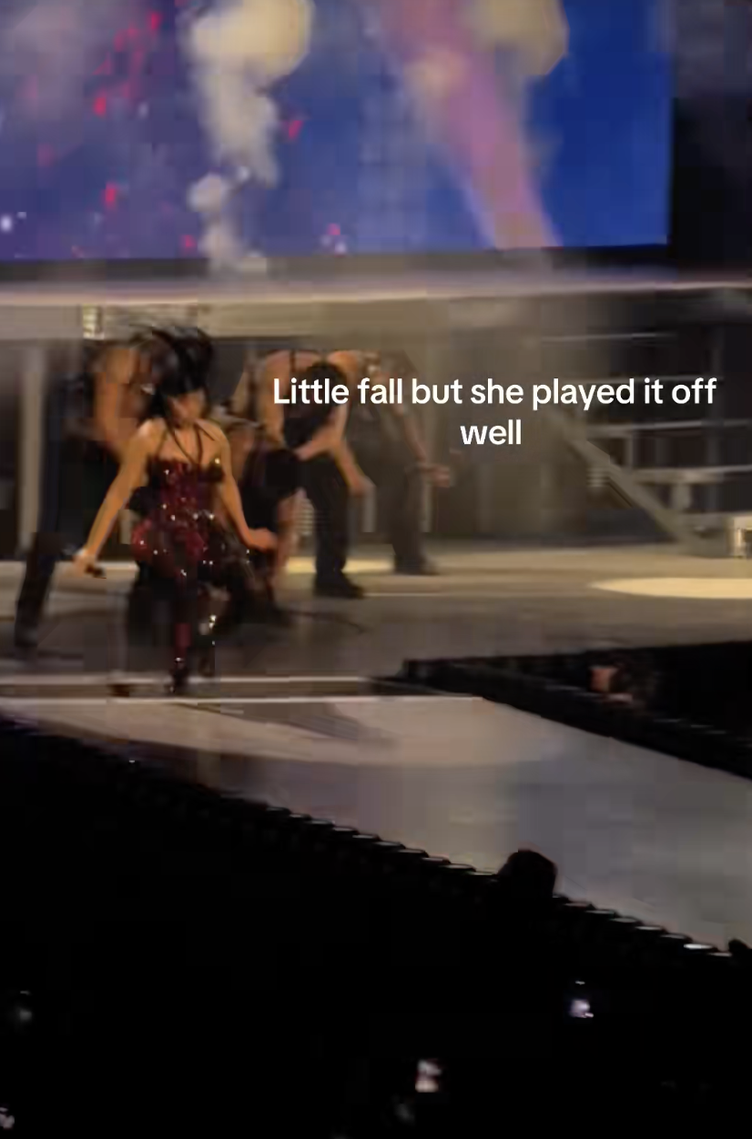 When Your Girl Takes You To See Cardi B And She Starts Makin’ It Clap On Stage!