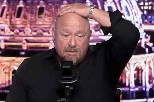 Alex Jones Says It’s Time To ‘Cut Bait On Trump’ Because The President ‘Is in Free Fall’